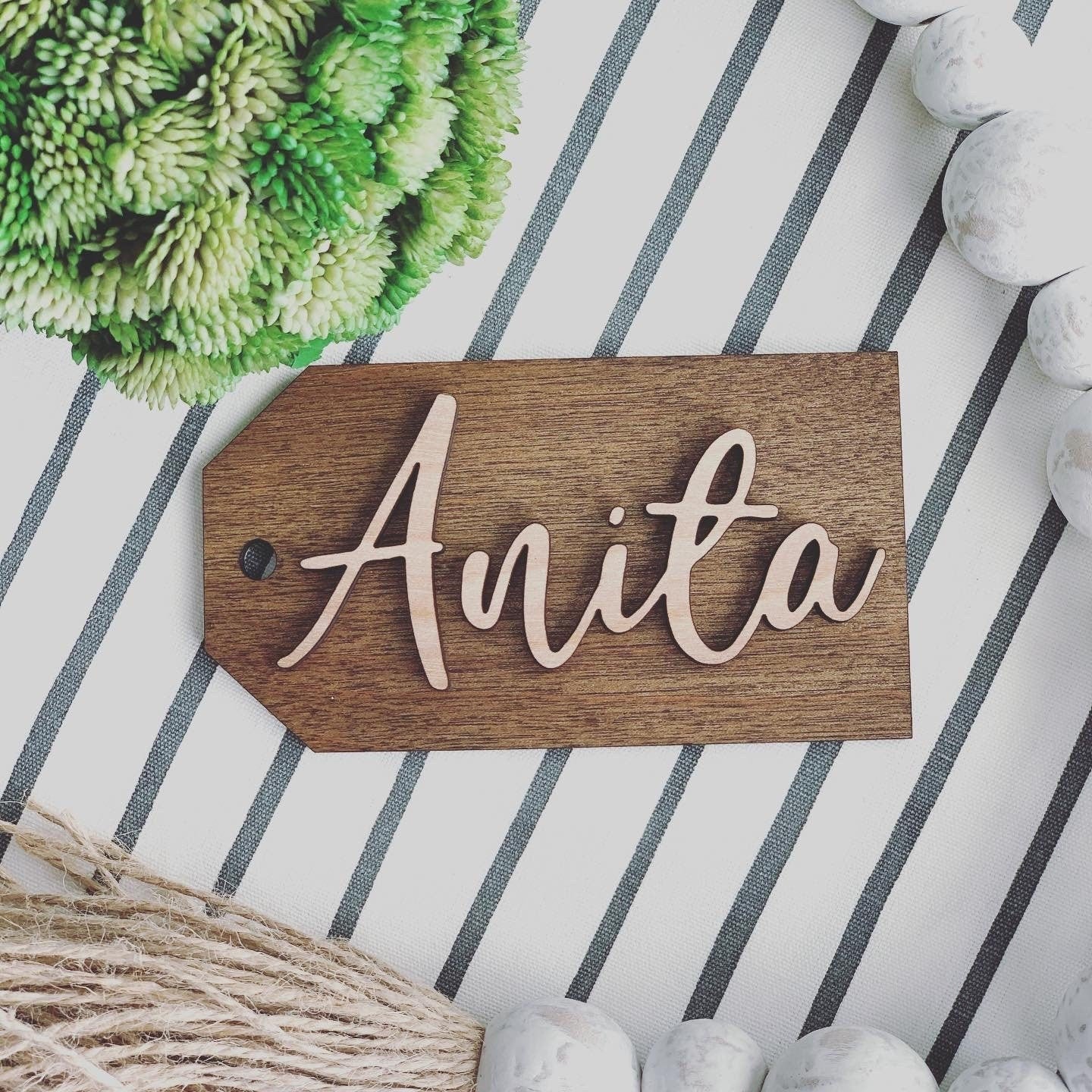 Personalized name tag ( 1 tag )