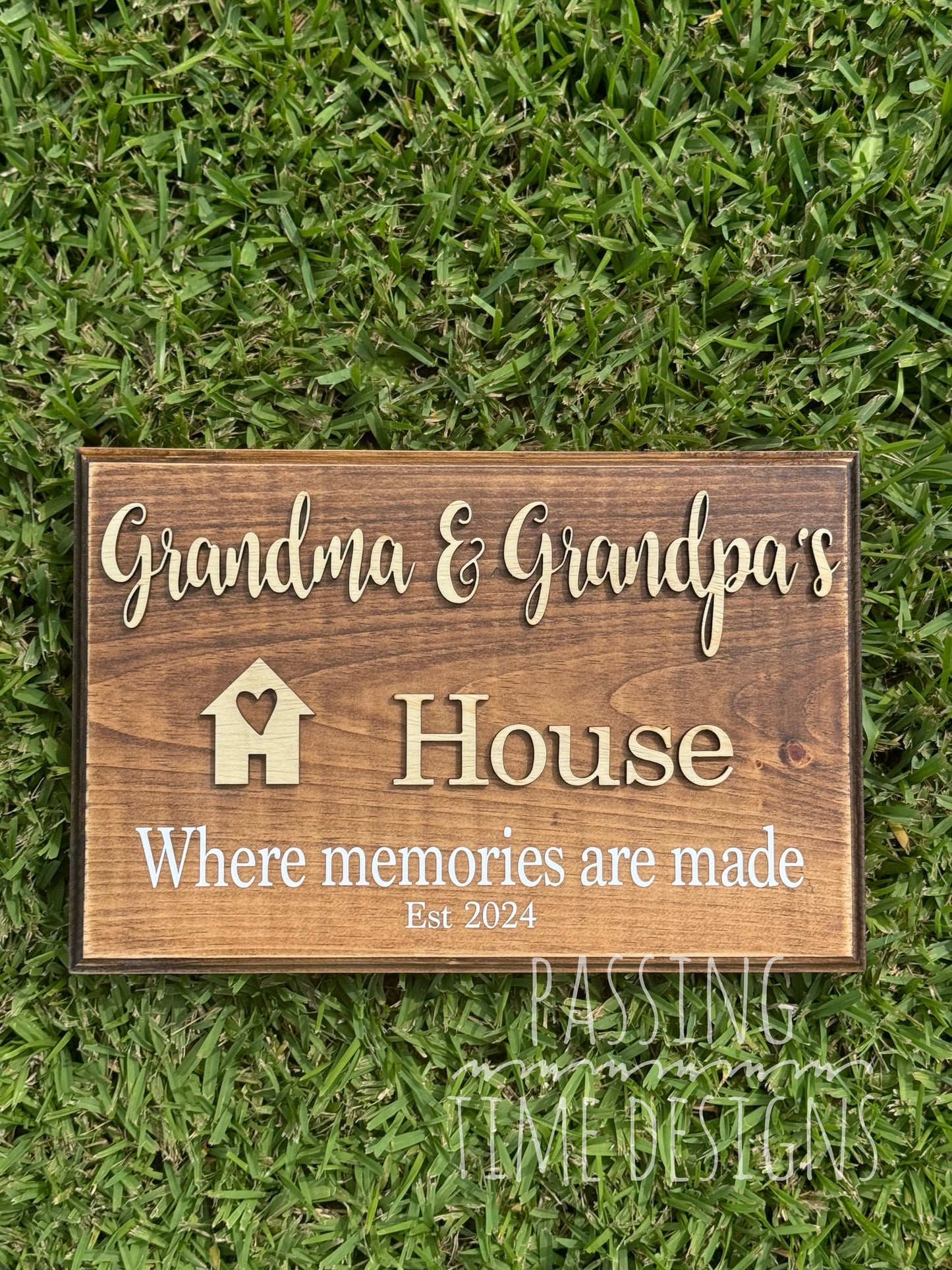 Grandparents sign personalized 3D