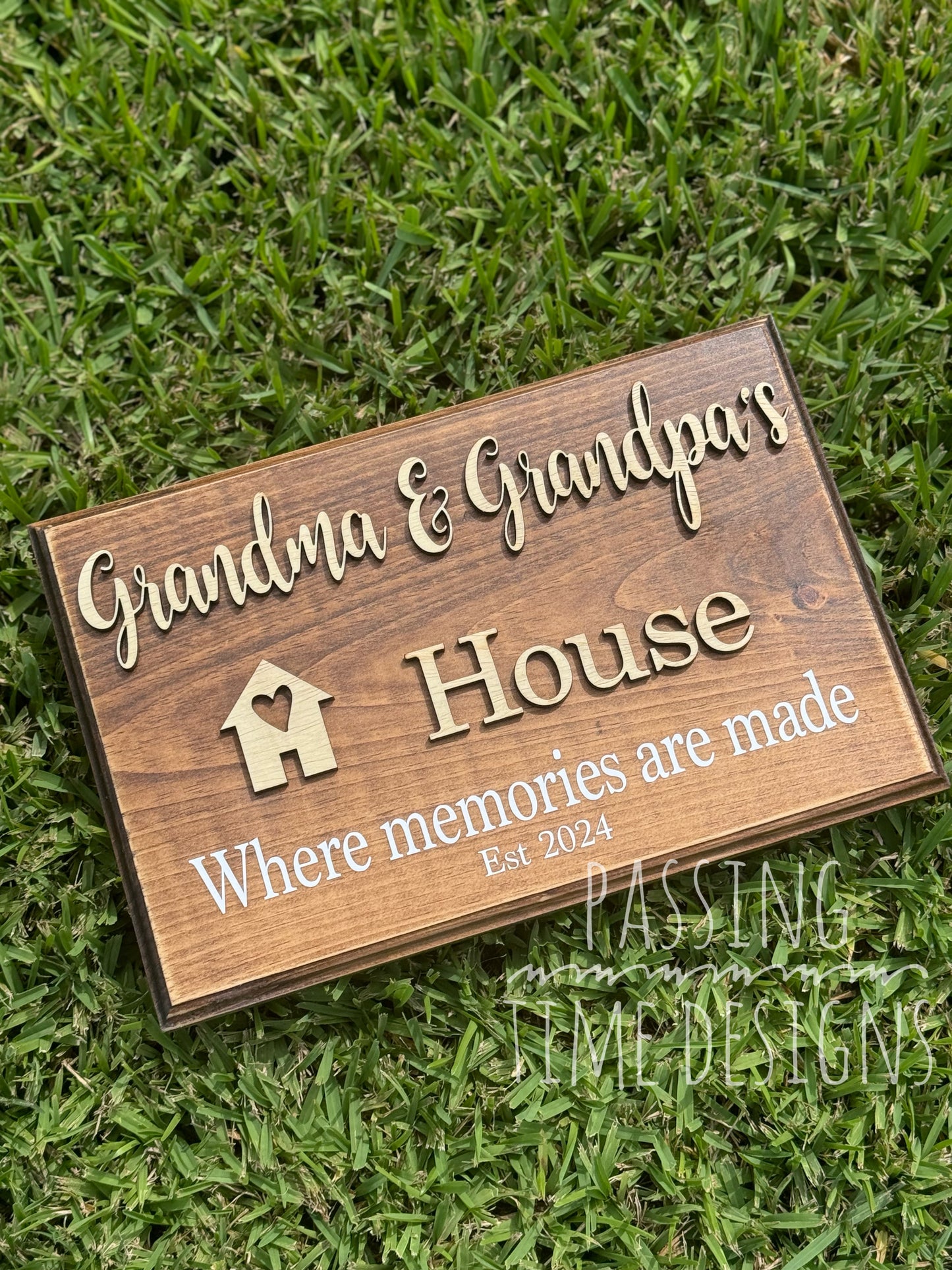 Grandparents sign personalized 3D