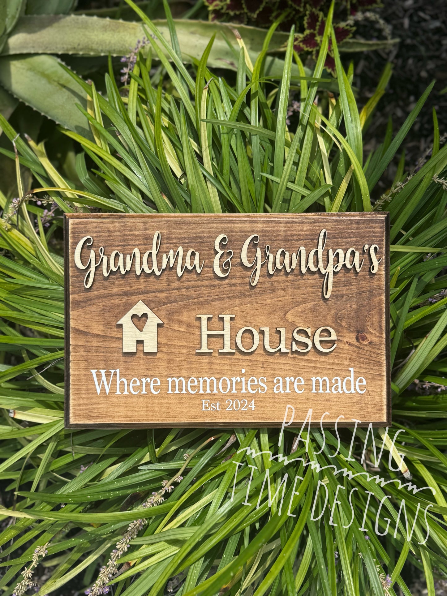 Grandparents sign personalized 3D