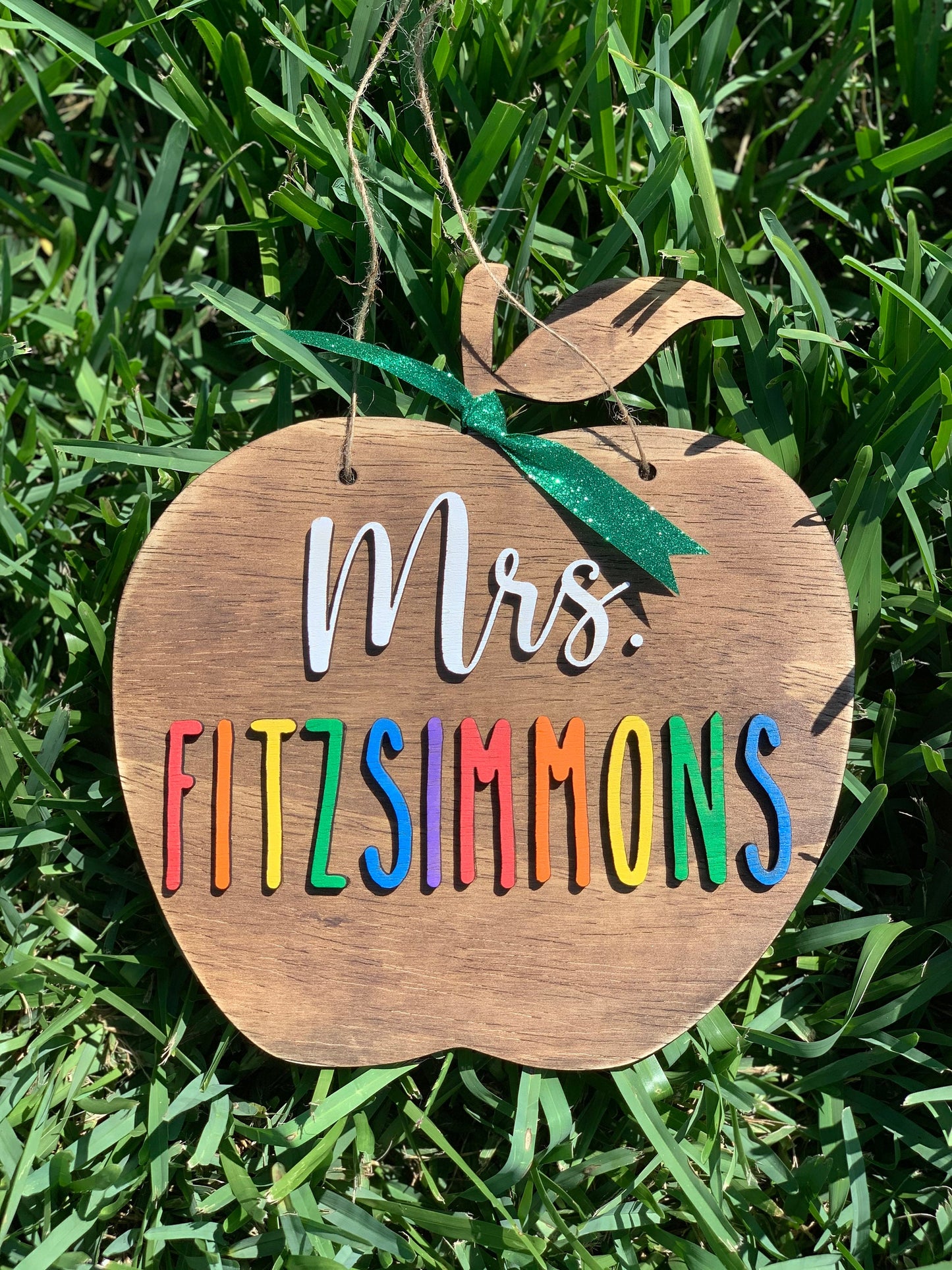 Teacher apple name sign 3D